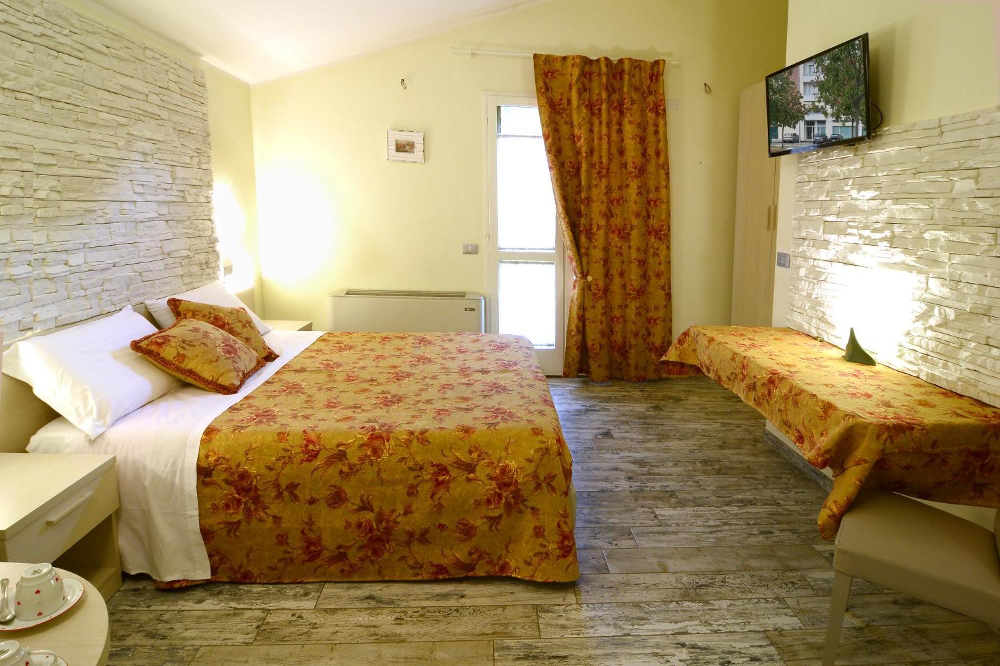 Pidkova Hotell Modena Exteriör bild